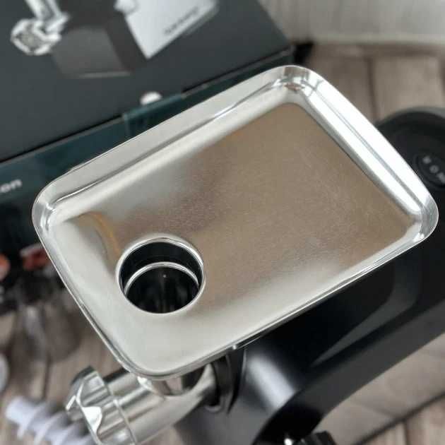 Мясорубка Rainberg  GERMANY + соковыжималка 3 насадки + реверс 3800W