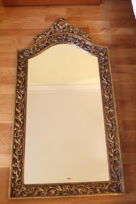 Espelho Estilo Luís XV moldura em Madeira em talha dourada 58 x 109 cm