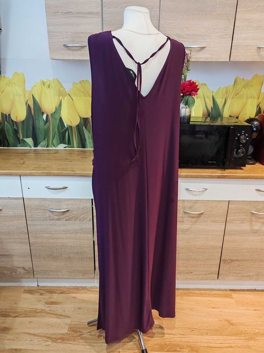 Wygodna rozciągliwa maxi sukienka Yours rozmiar 48 poliester/elastan