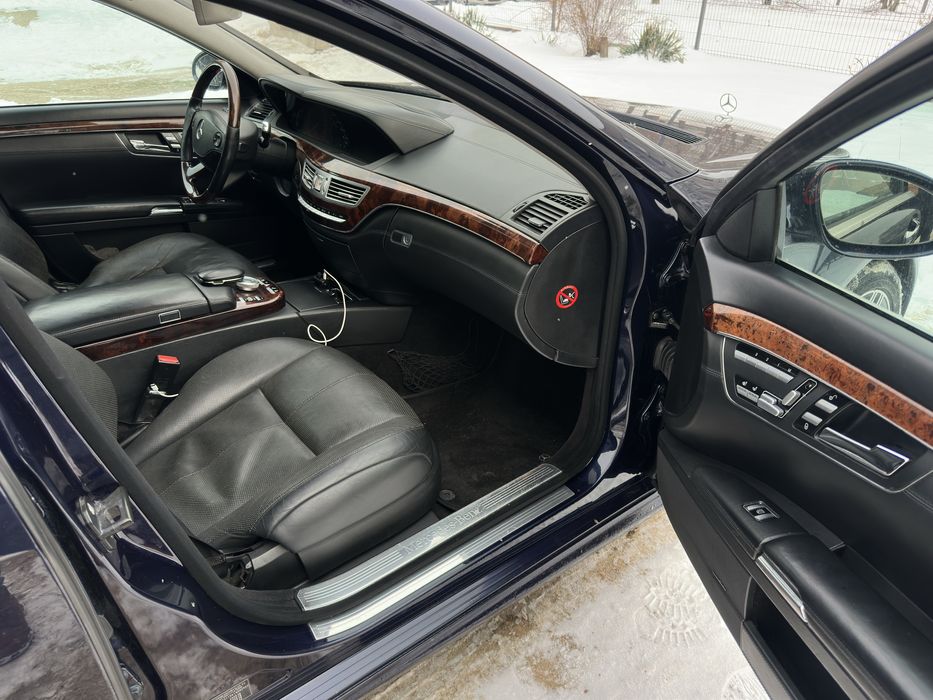 Продам Mercedes w221