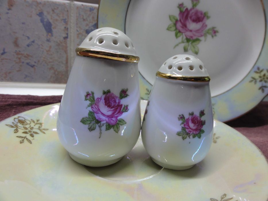 Часть сервиза столовый/чайный ‘Роза,ГДР:перламутр.фарф.Можно поштучно!