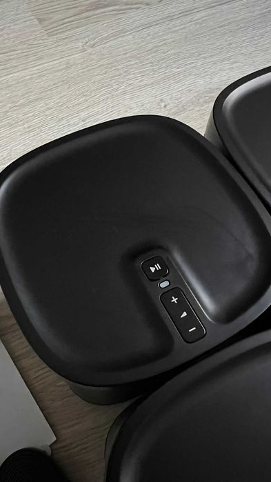 4 Colunas de Som WiFi Sonos Play:1 (Pretas) em ótimo estado.