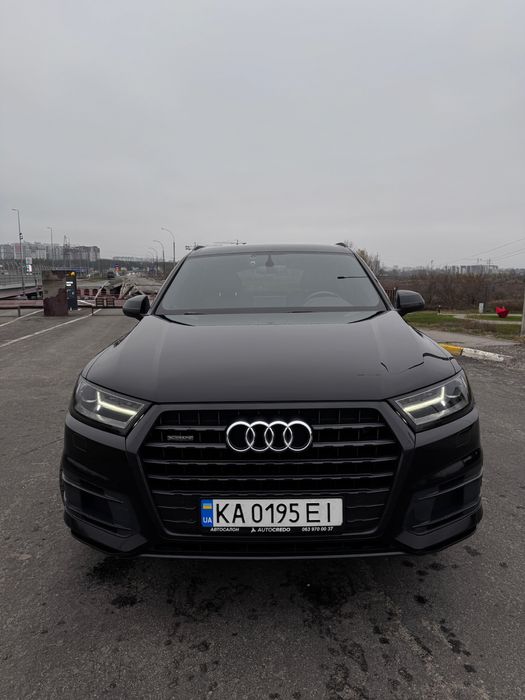 Продаю власний офіційний автомобіль Audi Q7 3.0 TDI, S-Line, 2017 рік.
Автомобіль у відмінному стані, без ДТП та підфарбувань. Повний привід, автомат Tiptronic, економічний та потужний дизель 3.0 TDI (272 к.с.).
Багата комплектація: мультимедіа з навігацією, камера заднього виду, парктроніки, підігрів та електропривід сидінь, преміальна аудіосистема, пневмопідвіска, круїз-контроль, датчик дощу, датчик світла, стоїть супутникова сигналізація Benish, відеореєстратор, безключевий доступ.
Обслуговую тільки на офіційному сервісі Ауді, нова гума, новий акумулятор, вкладень не потребує.