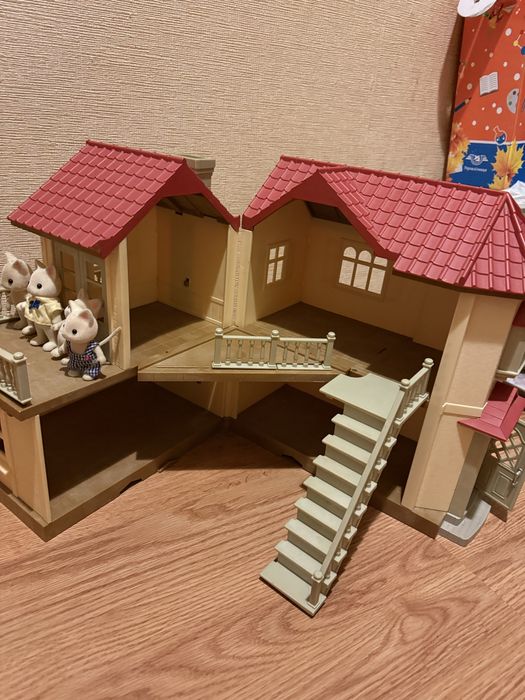 Великий будинок з секретною мансардою Sylvanian Families б/у