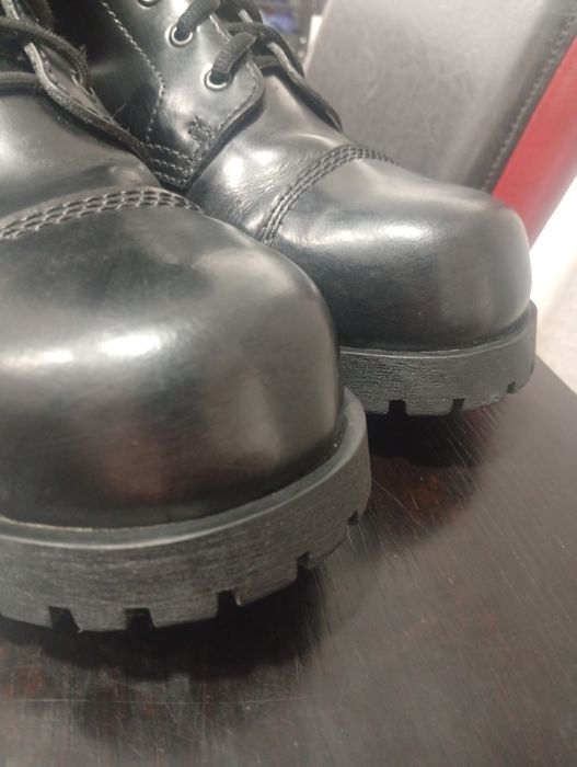 Boots and braces England