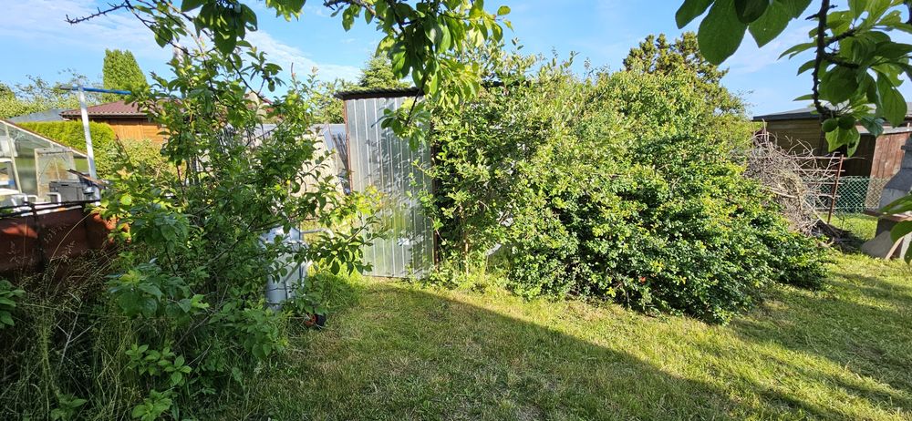 Działka ROD z altanką, wodą,prądem i placem zabaw