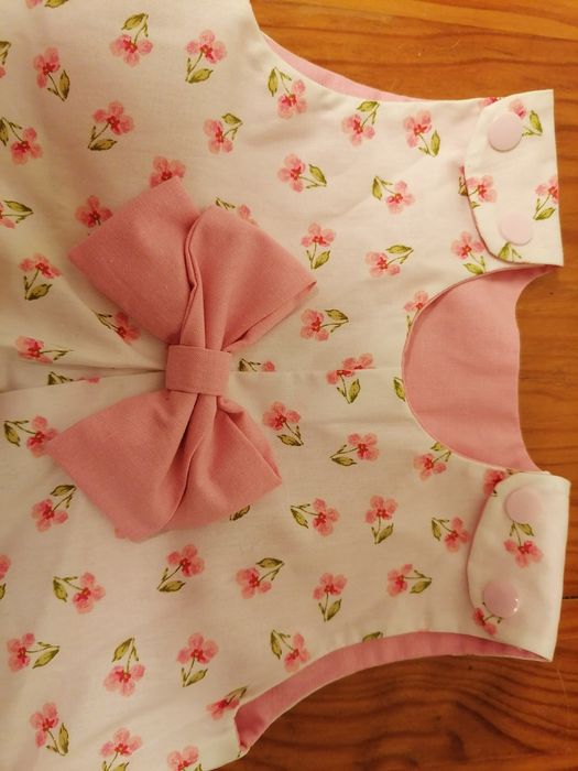 Vestido bebé novo