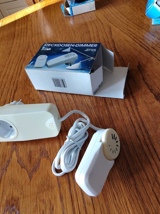 ściemniacz  gniazdowy , adapter