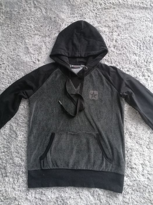 Кофточка з капішоном