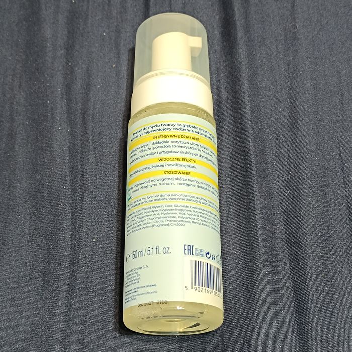 Pianka do mycia twarzy Bielenda marine care witamina c