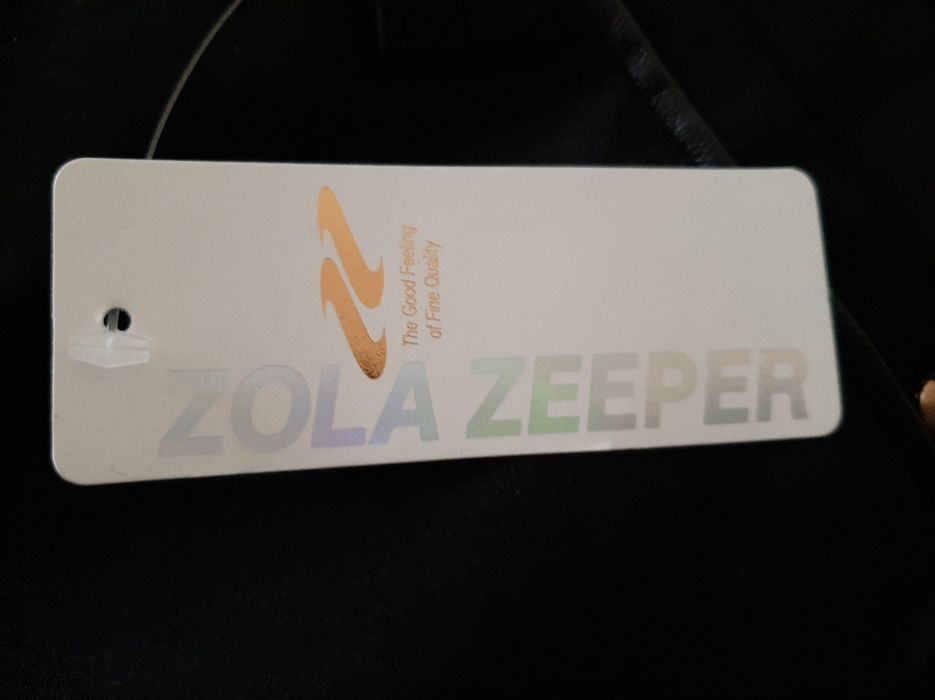 Calça preta modelo clássico ( novas) tam.xxl mas vestem pouco 10€