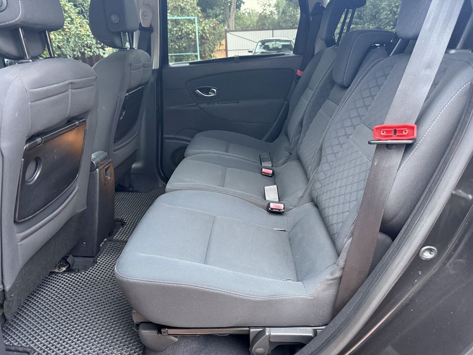 Renault Grand Scenic 3 1.9 dci 2010 рік 7 місць