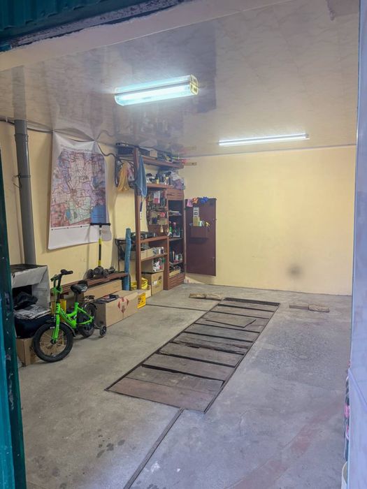 Продається просторий, комфортний будинок в м. Апостолове.