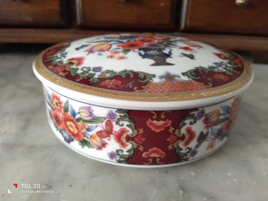 Caixa / porta-jóias em louça japones