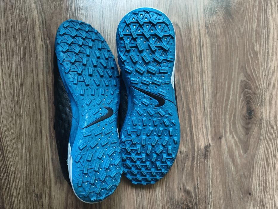 Sprzedam halówki NIKE