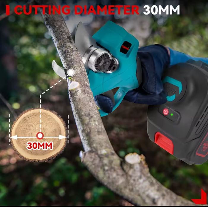 Tesoura de poda com 2 potentes baterias de 588