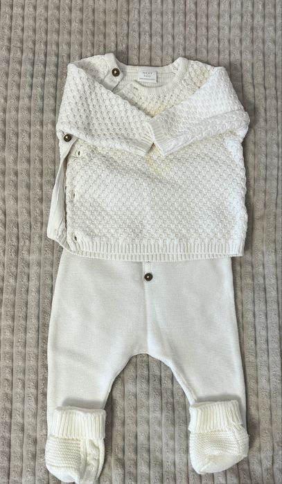 Продам одежду NEXT на возраст 0-3 мес. Целым пакетом.