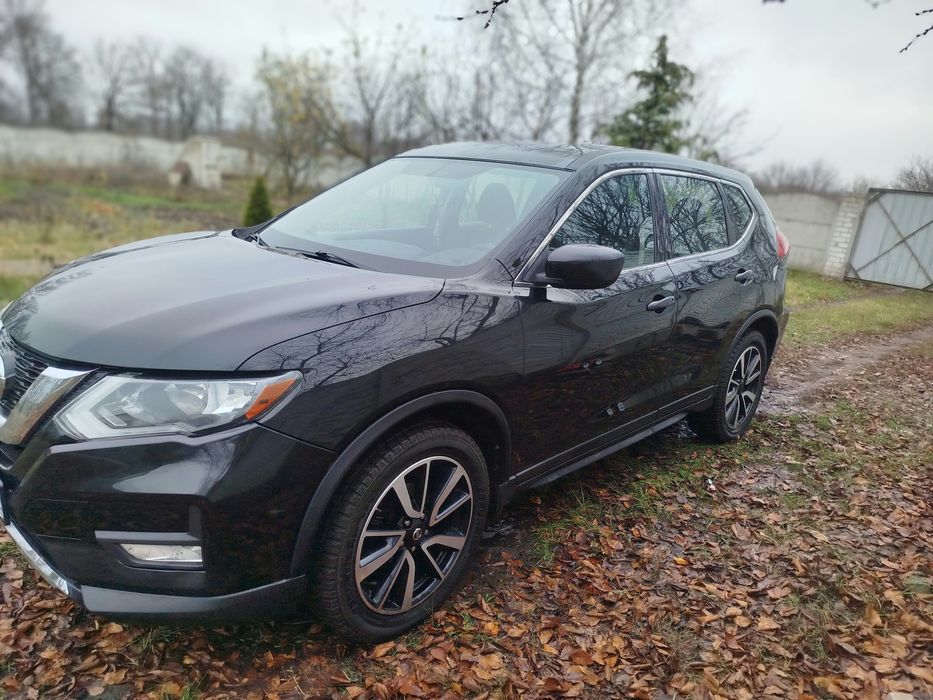 Продам авто Nissan Rogue