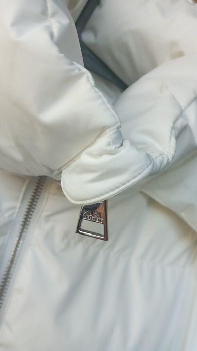 Жіноче демісезонне пальто Karl Lagerfeld, оригінал.