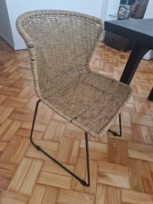 4 Cadeiras de mesa de jantar AREA