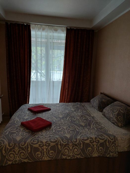 Посуточно  сдам в аренду квартиру - по.Слобожанский