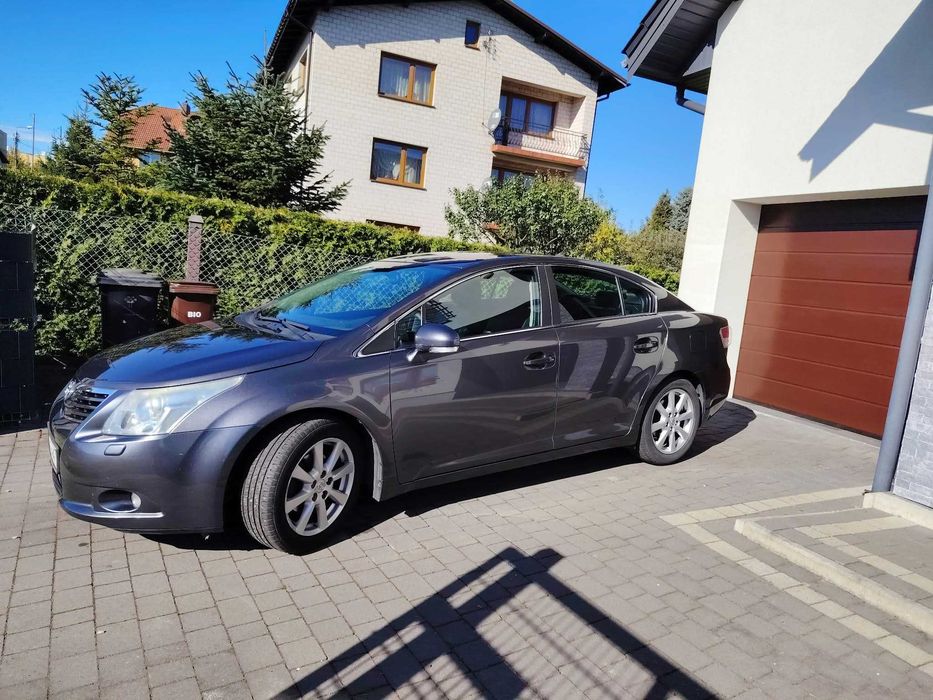 Toyota Avensis 2010