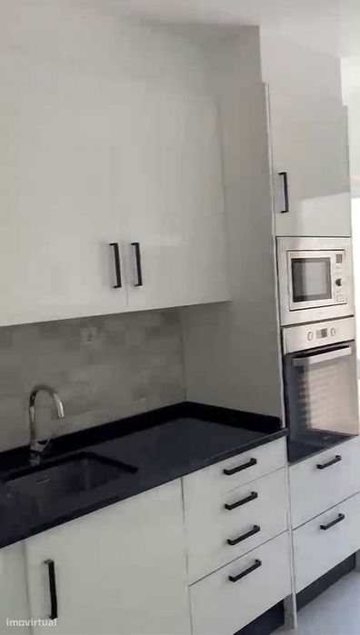 Venda de Apartamento T1 (2 assoalhadas) a Estrear, Apelação, Loures.