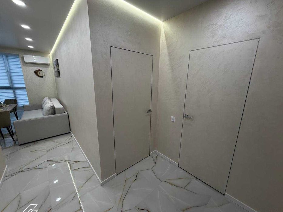 Продам ТОП 1  квартира Днепровская Брама 2