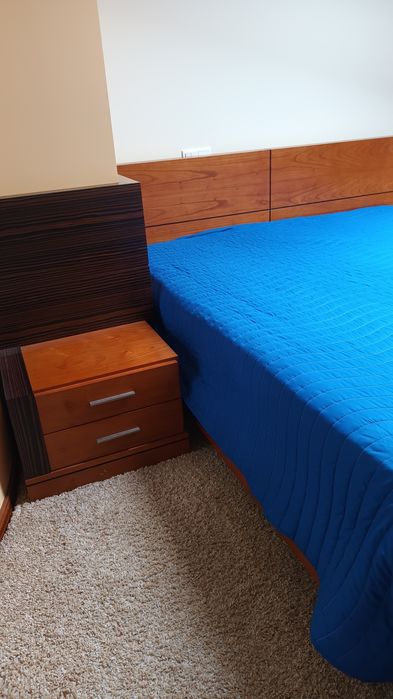 Quarto Casal c/ cómoda, espelho e 2 mesas de cabeceira