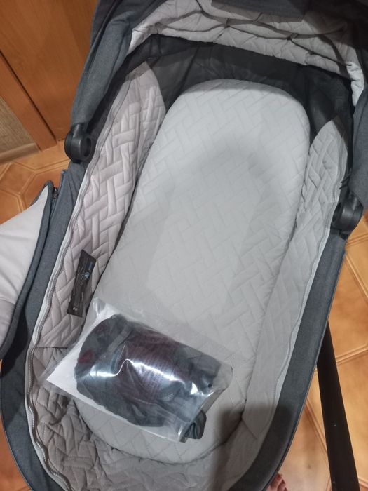Коляска CARRELLO Epica