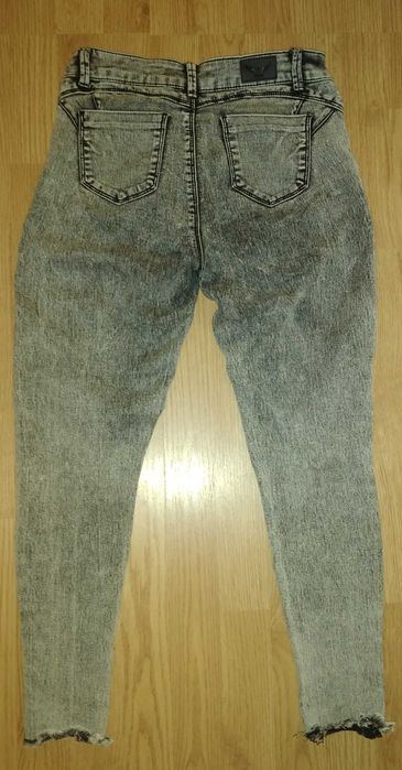 Jeansowe spodnie damskie