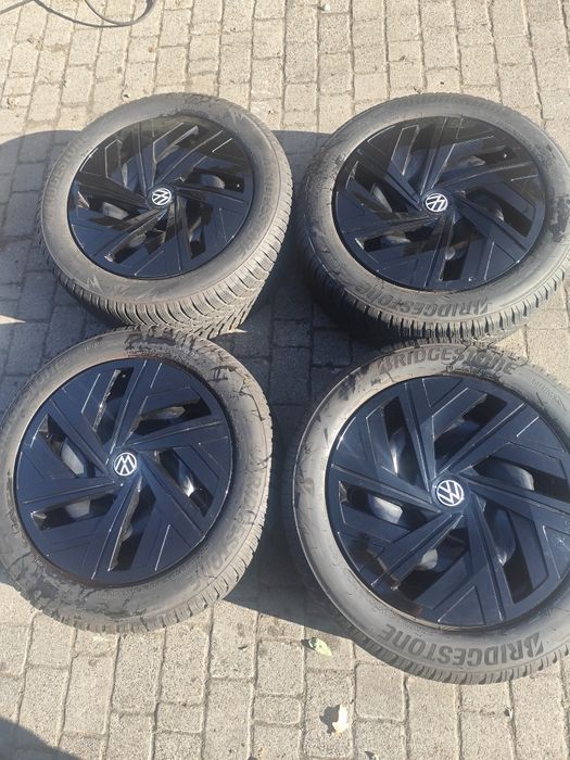 Koła stalowe na zimowej oponie VW ID 4 Skoda ENYAQ 19" 8J Et45 5x112 235/55/19 255/50/19 Bridgestone Blizak LM 005 Dot 2823
