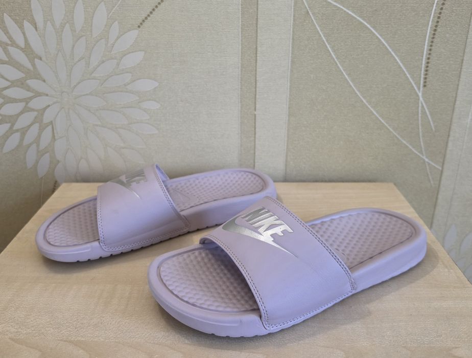 Шльопанці Nike Benassi оригінал розмір 39
