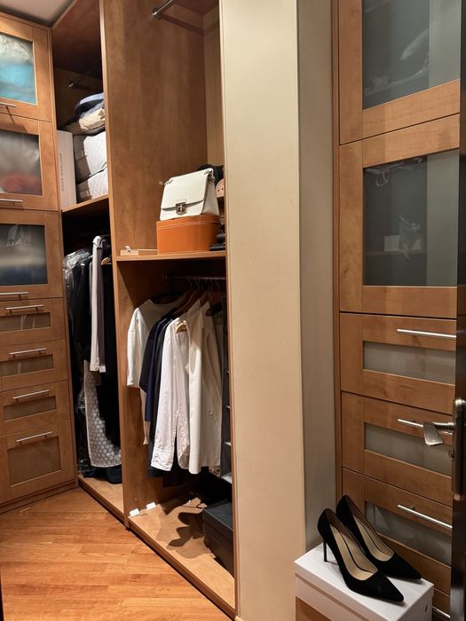 Є ГЕНЕРАТОР м.Позняки пр.М.Бажана, 1-М Осокорки /Харківська