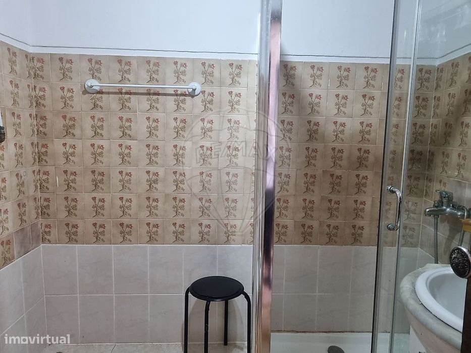 Moradia T4 para venda
