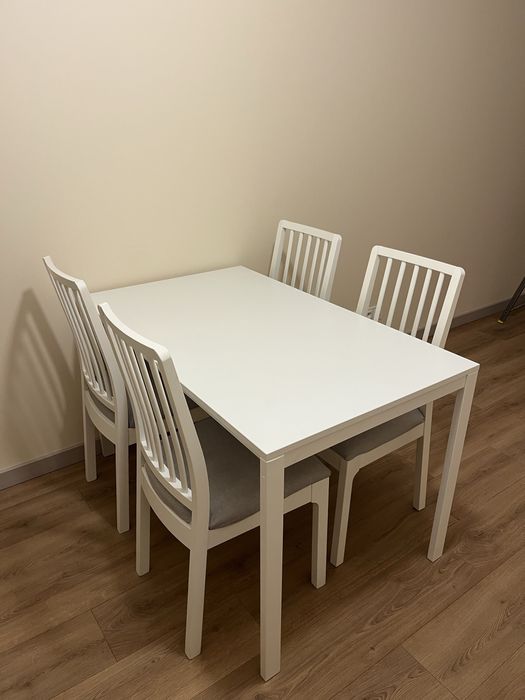 Komplet 4 krzeseł + stół IKEA