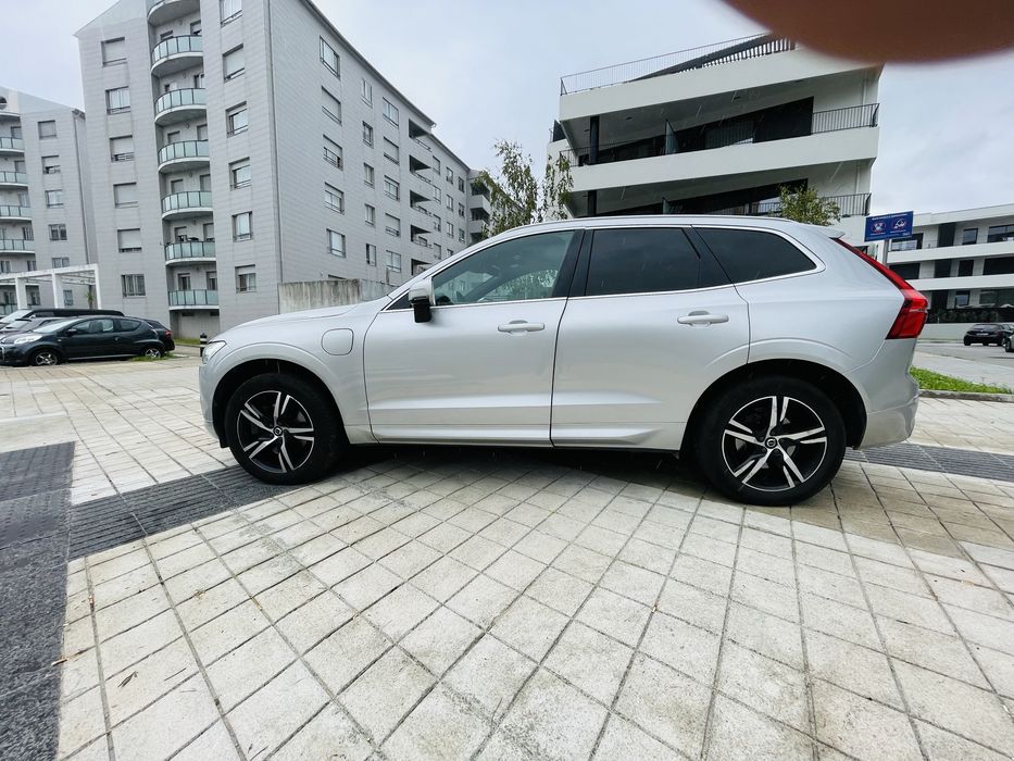 Volvo XC60 T8 Twin Engine AWD — 408 cv foto 3