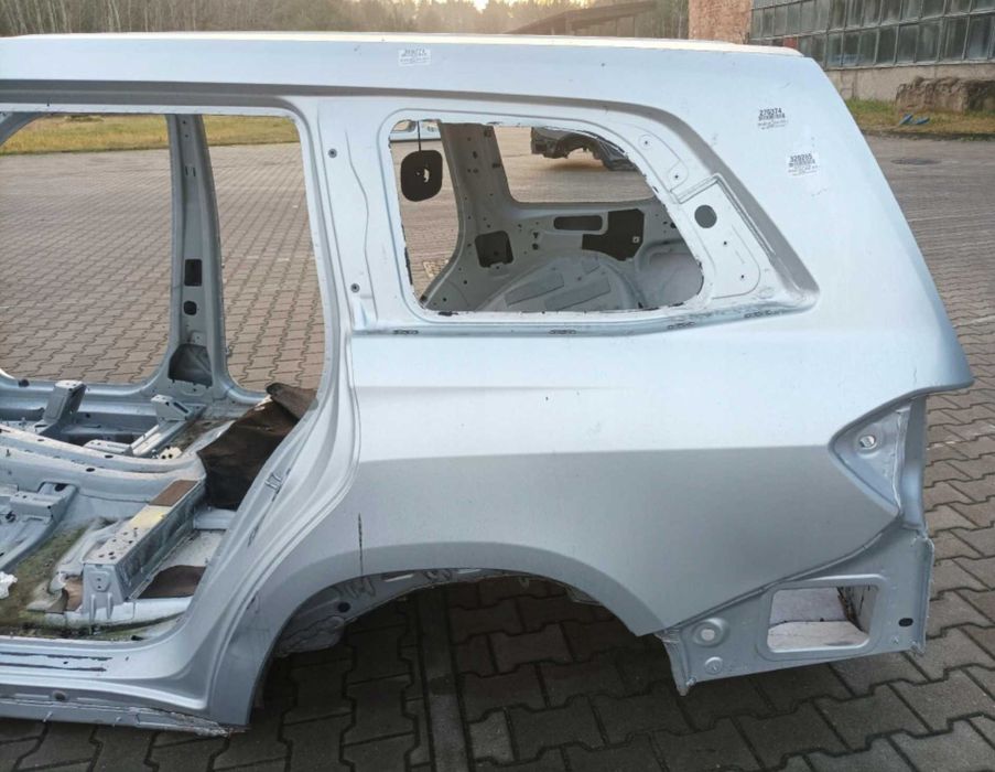 Четверть Mercedes GLS X166 W166 крило кузов разборка