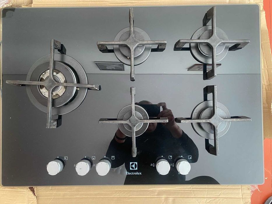 Варильна поверхня газова Electrolux EGW7353 NOK Manual Мade in Italy