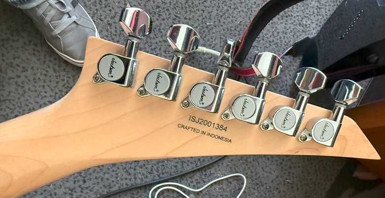 Jackson X Series DKA-R EX Dinky Archtop Extreme