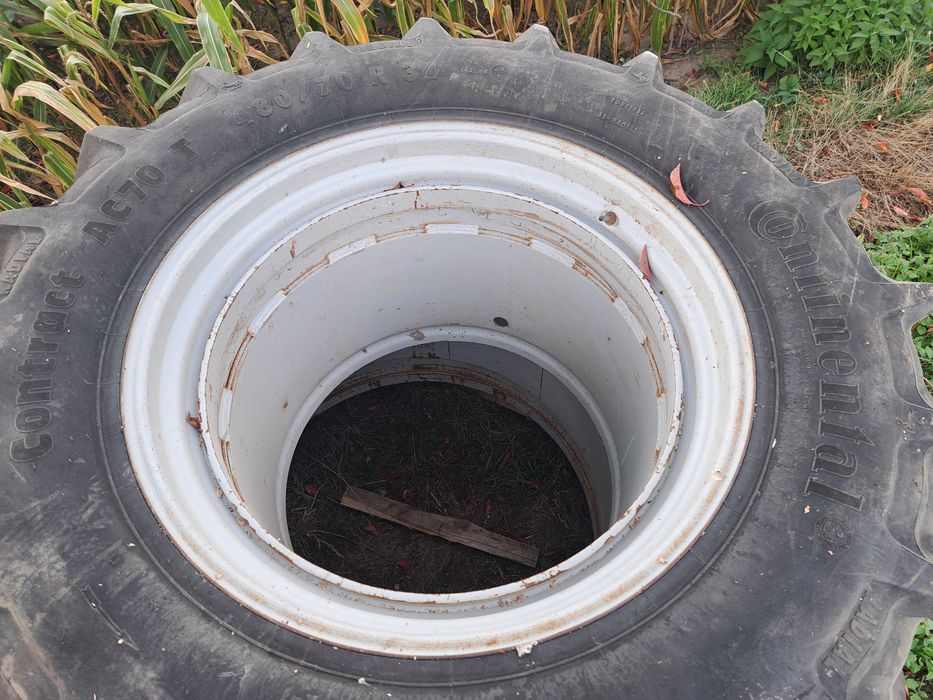 Kola blizniacze redukcja tyl 42 na 520/85R46 przod 30 na 480/70R34