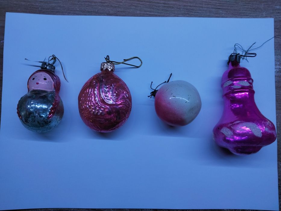 Старі ялинкові іграшки. Старые новогодние игрушки.