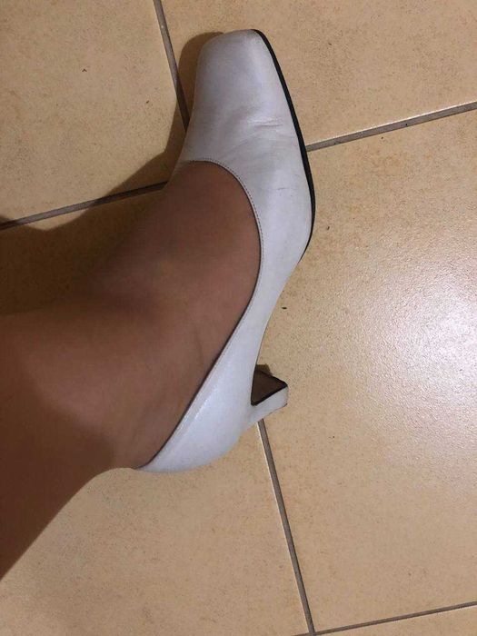 Туфлі з натуральної шкіри білі  для нареченої весільні 37 розмір