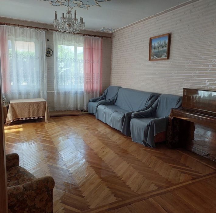 Продаж просторого будинку у с.Соколівське
