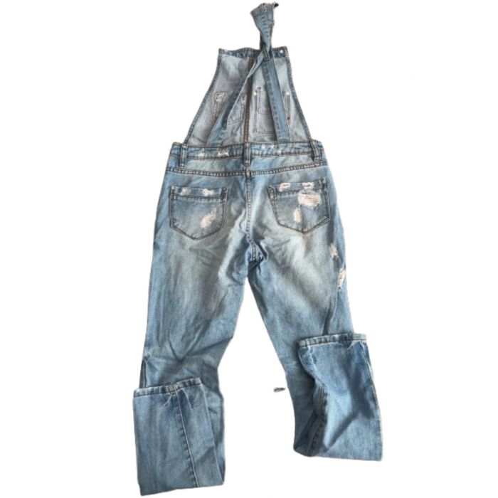niebieskie ogrodniczki jeans