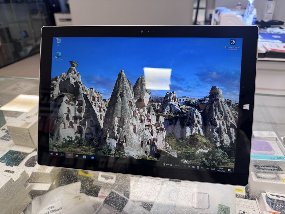 Uszkodzony Microsoft Pro 3 i5 4GB 120GB