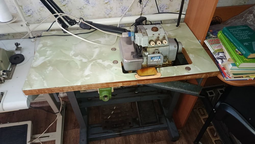 Продам   оверлок