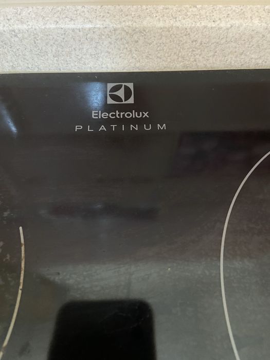 Варочна поверхня Electrolux platinum Варочная поверхность електрична