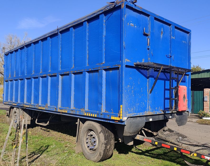 Продам отличный прицеп зерновоз