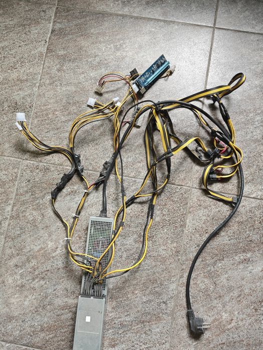 Серверный блок питания лыжа